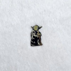 Yoda Star Wars Disney Pin